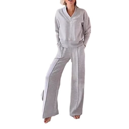 Women's V-neck - Image 10